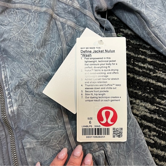 NWT Lululemon define jacket - Picture 3 of 4